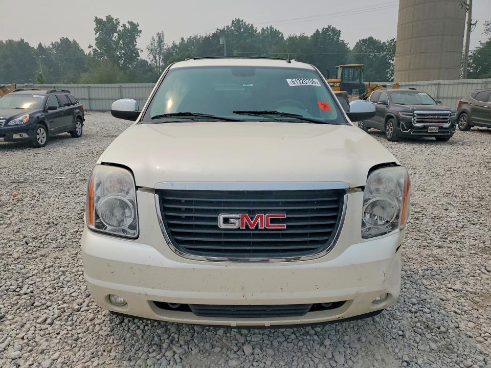 61320706 :رقم المزاد ، 1GKFK16348R215260 vin ، 2008 Gmc Yukon Xl مزاد بيع