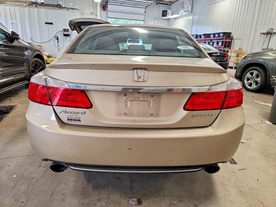 2013 Honda Accord მანქანა იყიდება აუქციონზე, vin: 1HGCR2F56DA273544, აუქციონის ნომერი: 61902566