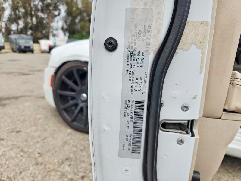 Продажа на аукционе авто 2015 Chrysler 300c, vin: 2C3CCAEGXFH766147, номер лота: 59652646