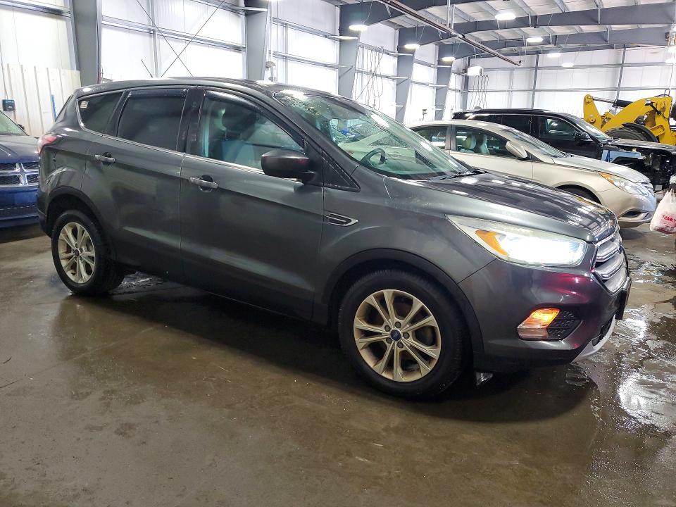 60925216 :رقم المزاد ، 1FMCU0GD9HUA94275 vin ، 2017 Ford Escape مزاد بيع