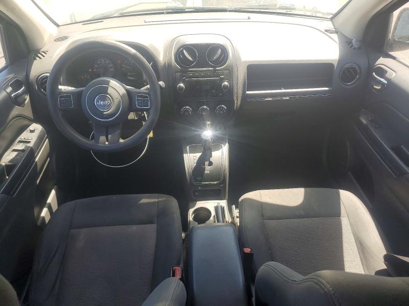 61338616 :رقم المزاد ، 1J4NT1FA2BD195592 vin ، 2011 Jeep Compass مزاد بيع