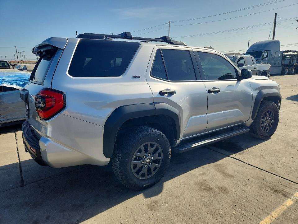 62533686 :رقم المزاد ، JTEVA5AR7S5003489 vin ، 2025 Toyota 4runner مزاد بيع