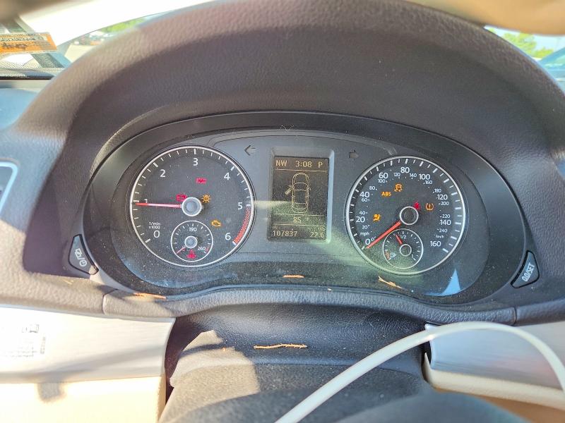 61499296 :رقم المزاد ، 1VWBN7A31DC121858 vin ، 2013 Volkswagen Passat مزاد بيع