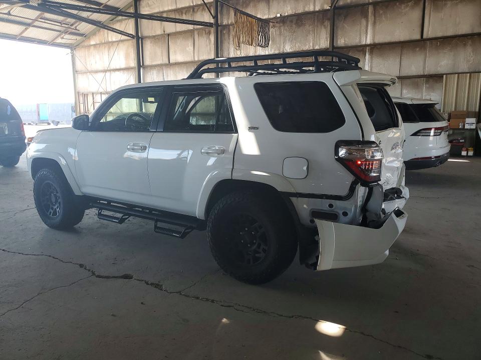 63417796 :رقم المزاد ، JTEMU5JR2M5933001 vin ، 2021 Toyota 4runner مزاد بيع
