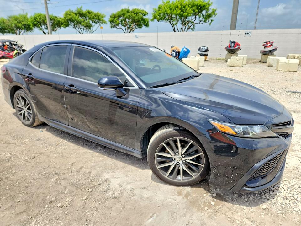 2023 Toyota Camry მანქანა იყიდება აუქციონზე, vin: 4T1G11AK4PU740313, აუქციონის ნომერი: 59338986