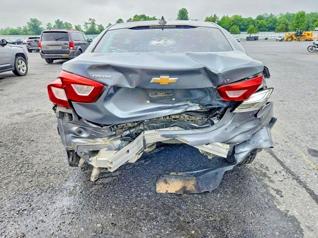 Продаж на аукціоні авто 2018 Chevrolet Cruze, vin: 1G1BE5SM8J7134229, номер лоту: 60295186