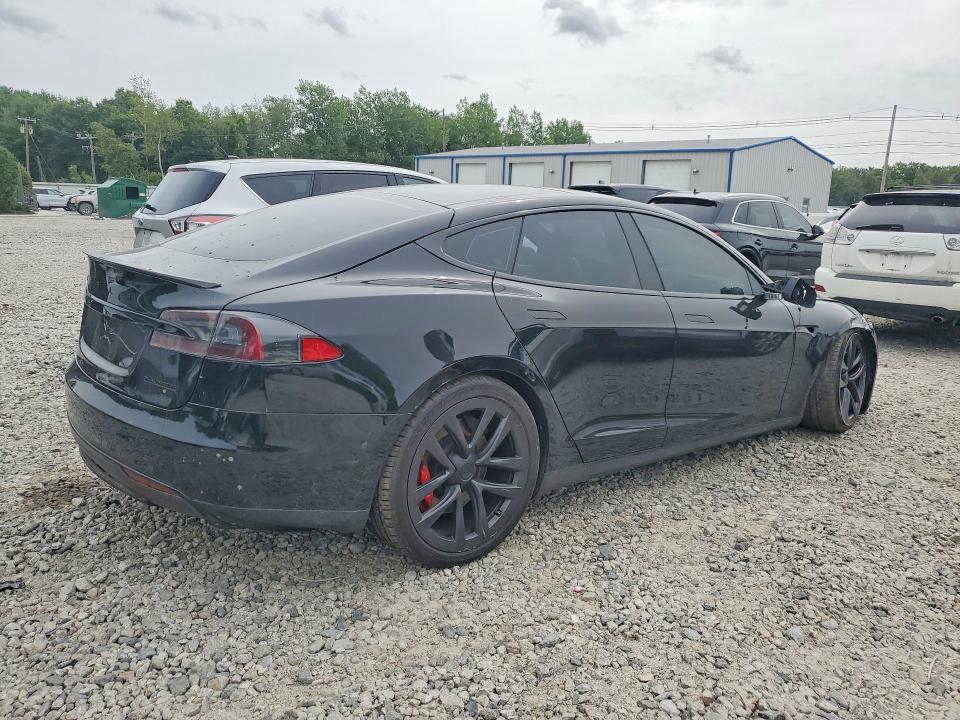 Продажа на аукционе авто 2015 Tesla Model S, vin: 5YJSA1E4XFF112726, номер лота: 61304396