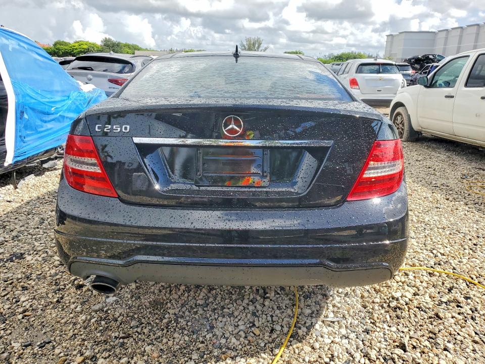 2013 Mercedes-benz C მანქანა იყიდება აუქციონზე, vin: WDDGJ4HB7DG031810, აუქციონის ნომერი: 62456516