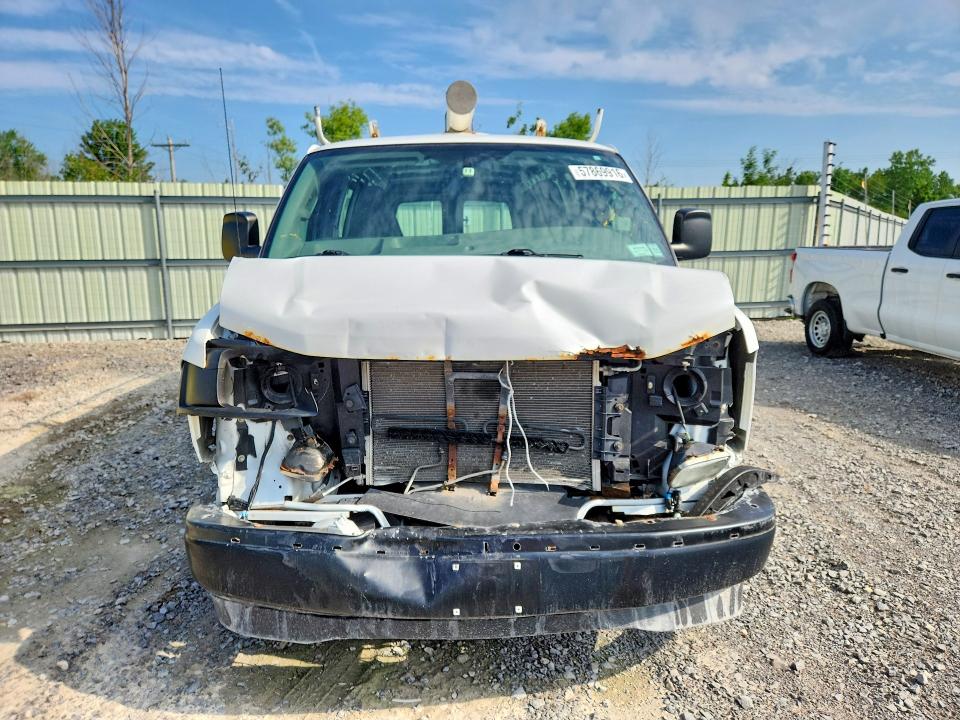 2017 Chevrolet Express 2500 მანქანა იყიდება აუქციონზე, vin: 1GCWGAFFXH1302103, აუქციონის ნომერი: 57869916