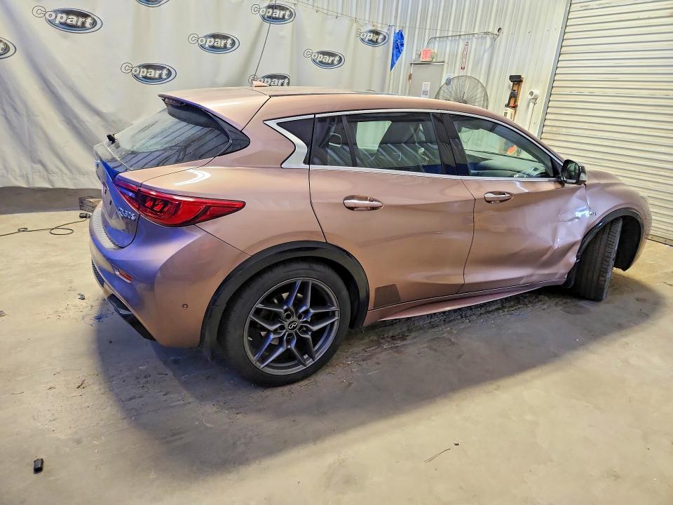 60314136 :رقم المزاد ، SJKCH5CP8HA021628 vin ، 2017 Infiniti Qx30 مزاد بيع