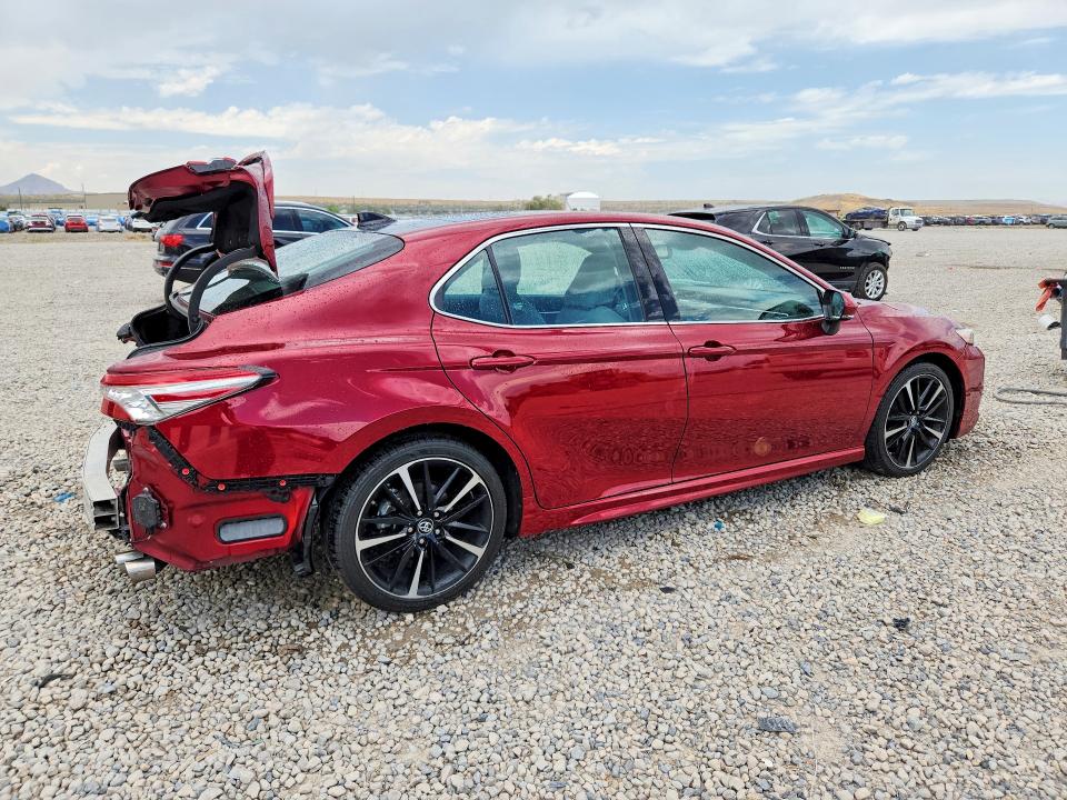Auction sale of the 2018 Toyota Camry, vin: 4T1BZ1HK8JU506062, lot number: 62684406
