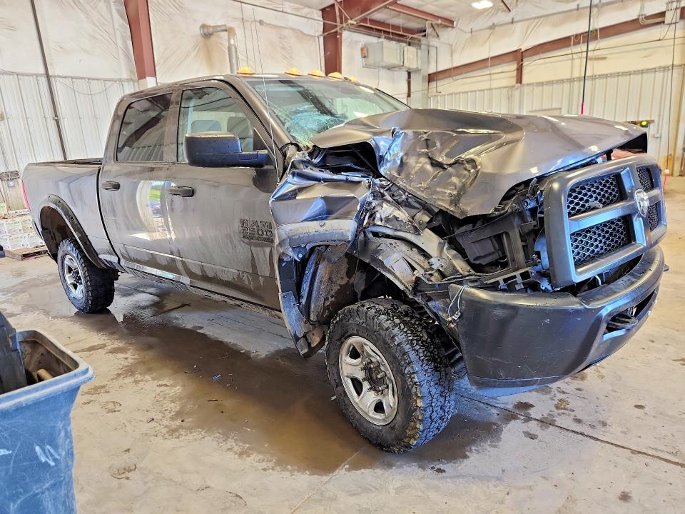 63070936 :رقم المزاد ، 3C6UR5CL2HG644852 vin ، 2017 Ram 2500 مزاد بيع