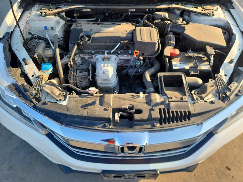 2017 Honda Accord მანქანა იყიდება აუქციონზე, vin: 1HGCR2E51HA223786, აუქციონის ნომერი: 58919846