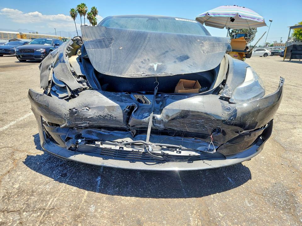 61536606 :رقم المزاد ، 5YJ3E1EC2MF868001 vin ، 2021 Tesla Model 3 مزاد بيع