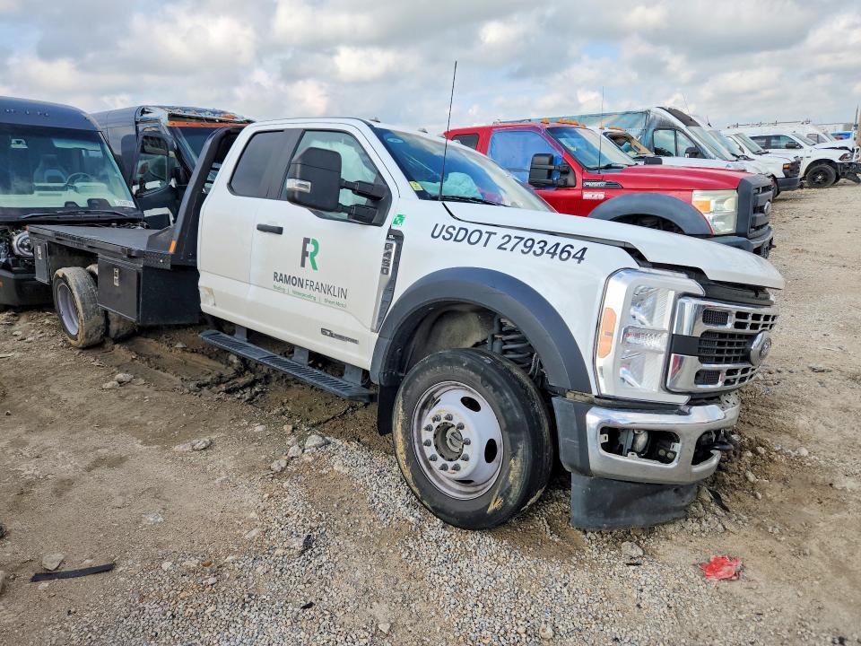 70614366 :رقم المزاد ، 1FD0X4HT7PEC69171 vin ، 2023 Ford F450 مزاد بيع