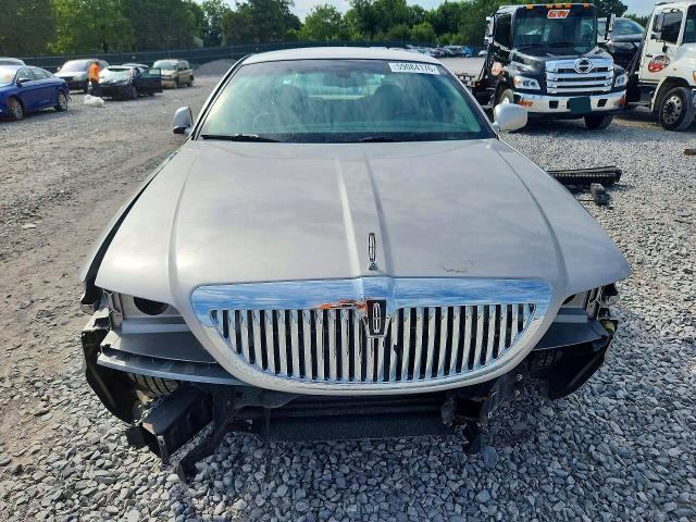 2008 Lincoln Town Car მანქანა იყიდება აუქციონზე, vin: 2LNHM82V68X659949, აუქციონის ნომერი: 59084176