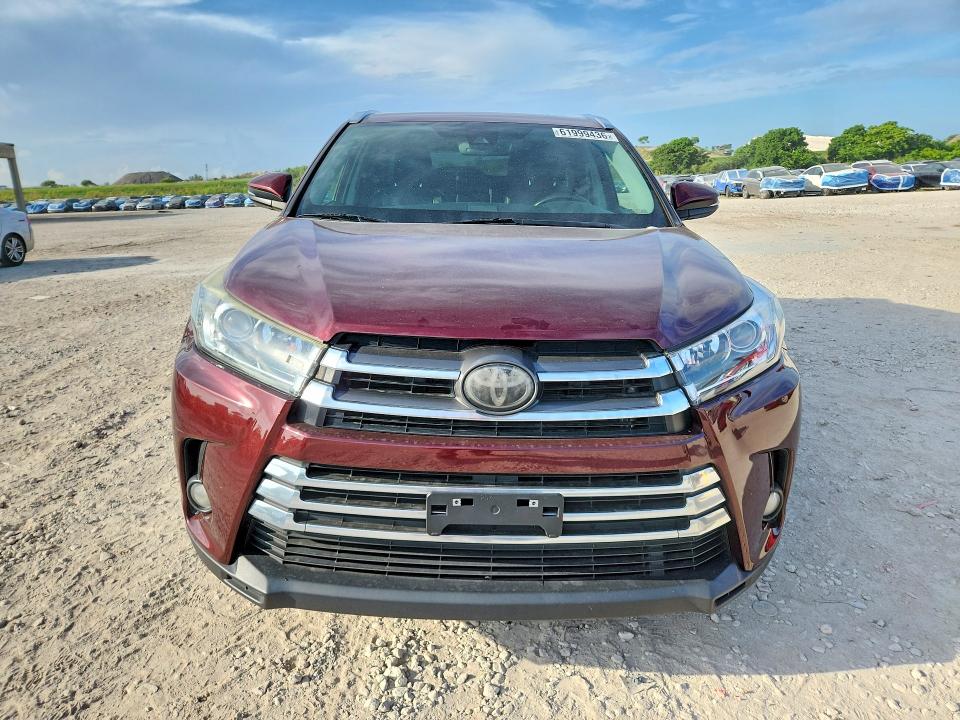 Продаж на аукціоні авто 2018 Toyota Highlander, vin: 5TDDZRFH6JS865742, номер лоту: 61999436