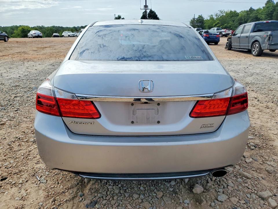 Aukcja sprzedaży 2015 Honda Accord, vin: 1HGCR2F8XFA120985, numer aukcji: 61487756