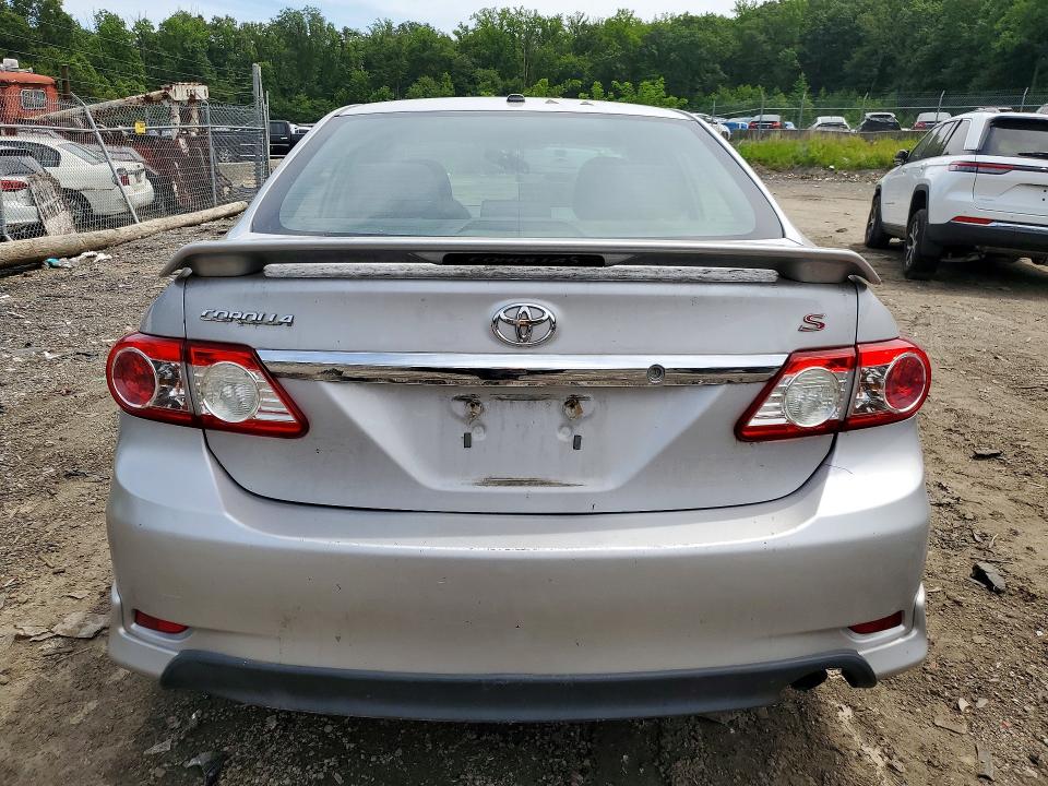 61856696 :رقم المزاد ، 2T1BU4EE6BC635077 vin ، 2011 Toyota Corolla مزاد بيع