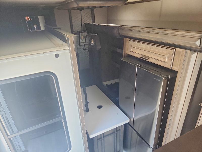 Продаж на аукціоні авто 2023 Grand Design Solitude Fifth Wheel, vin: 573FS432XPAA13055, номер лоту: 59799266