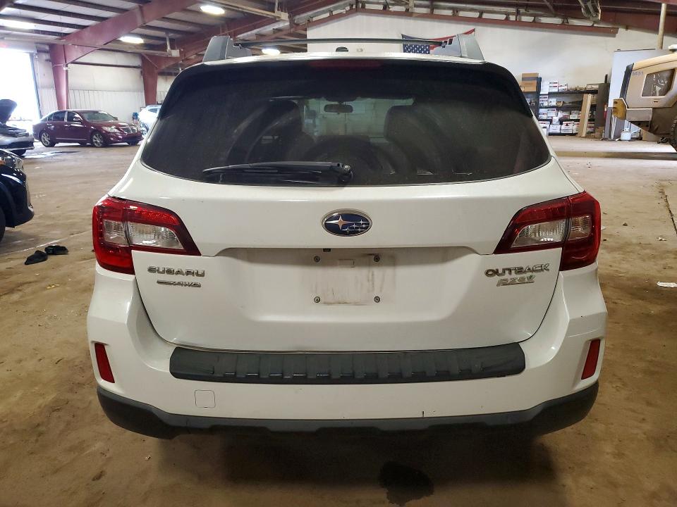2015 Subaru Outback მანქანა იყიდება აუქციონზე, vin: 4S4BSBCC0F3286682, აუქციონის ნომერი: 61768816