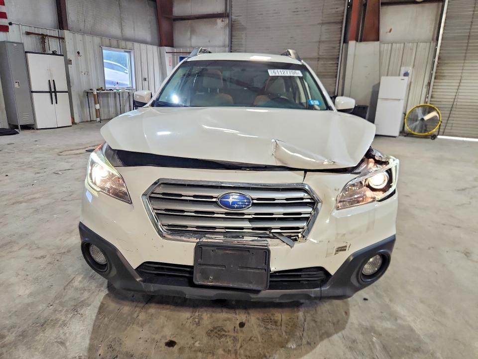 Продажа на аукционе авто 2015 Subaru Outback, vin: 4S4BSACC6F3316956, номер лота: 61127706