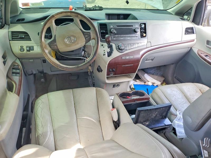 60588166 :رقم المزاد ، 5TDDK3DC5BS020908 vin ، 2011 Toyota Sienna مزاد بيع