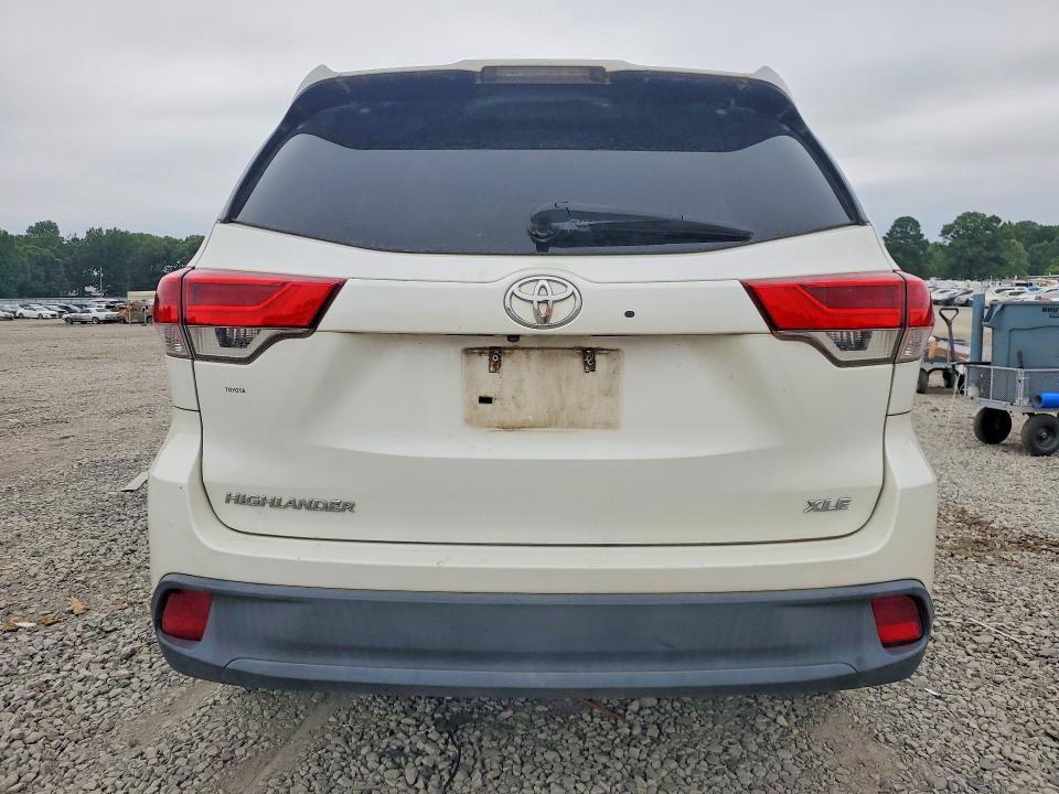 Продаж на аукціоні авто 2017 Toyota Highlander, vin: 5TDKZRFHXHS517573, номер лоту: 61915686