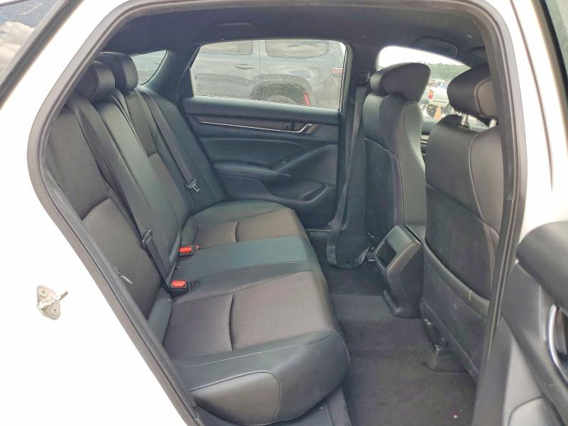 Продажа на аукционе авто 2019 Honda Accord, vin: 1HGCV1F30KA076855, номер лота: 60155326