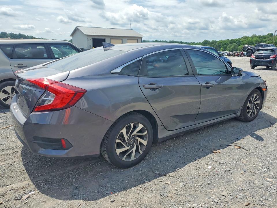59907606 :رقم المزاد ، 2HGFC2F72JH608862 vin ، 2018 Honda Civic مزاد بيع