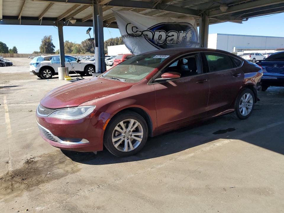 62793936 :رقم المزاد ، 1C3CCCAB8FN722497 vin ، 2015 Chrysler 200 مزاد بيع