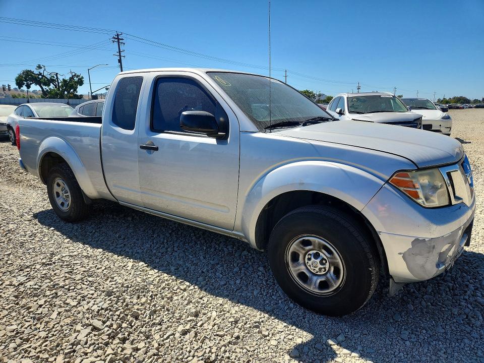 60526666 :رقم المزاد ، 1N6BD0CT9FN756115 vin ، 2015 Nissan Frontier مزاد بيع