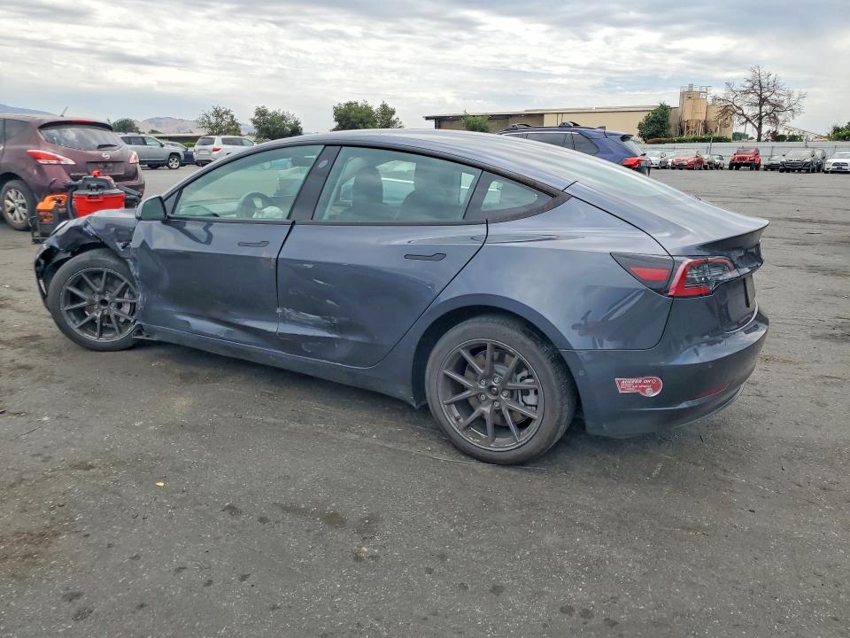 Продажа на аукционе авто 2022 Tesla Model 3, vin: 5YJ3E1EA3NF233675, номер лота: 61046436