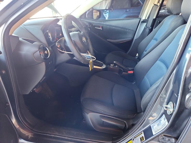 60493936 :رقم المزاد ، 3MYDLBYV1JY306413 vin ، 2018 Toyota Yaris Ia مزاد بيع