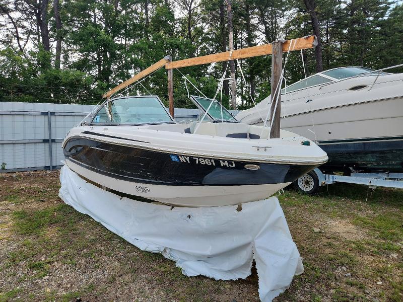 61130816 :رقم المزاد ، FGBV0686B313 vin ، 2013 Chaparral Boat مزاد بيع