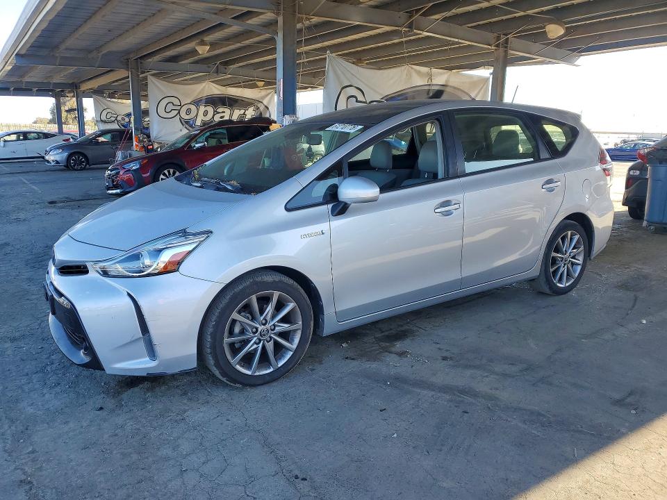 61210776 :رقم المزاد ، JTDZN3EU0HJ055866 vin ، 2017 Toyota Prius V مزاد بيع