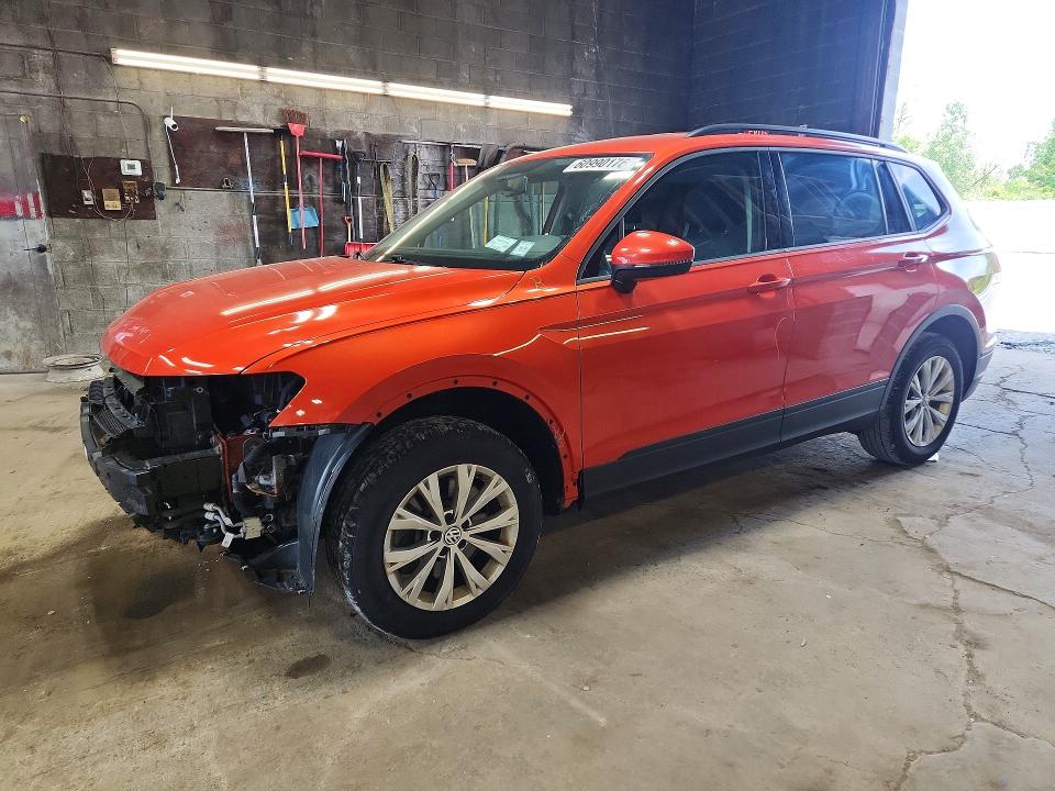 60990176 :رقم المزاد ، 3VV0B7AX5KM118030 vin ، 2019 Volkswagen Tiguan مزاد بيع