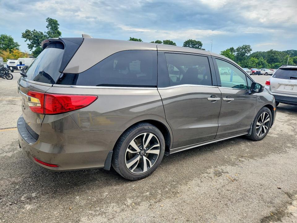 60387946 :رقم المزاد ، 5FNRL6H9XLB008374 vin ، 2020 Honda Odyssey مزاد بيع
