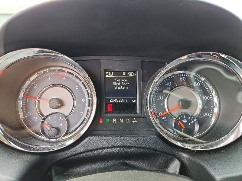 61192096 :رقم المزاد ، 2C4RC1CG4GR221677 vin ، 2016 Chrysler Town & Country مزاد بيع