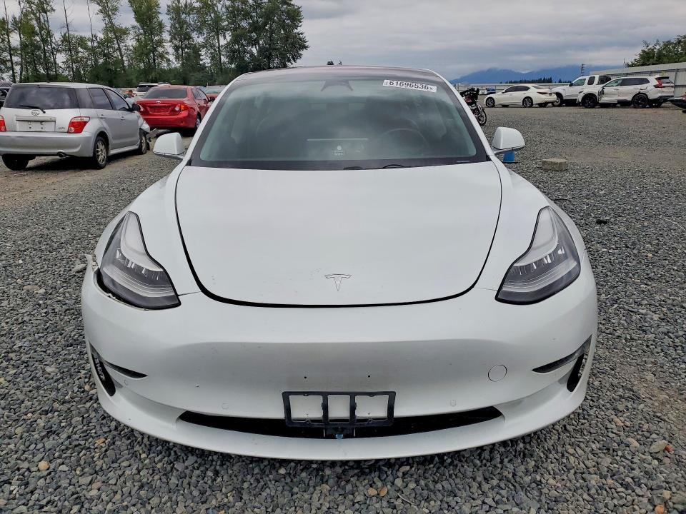 Продажа на аукционе авто 2018 Tesla Model 3, vin: 5YJ3E1EA9JF062439, номер лота: 61696536