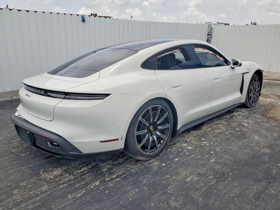 2022 Porsche Taycan მანქანა იყიდება აუქციონზე, vin: WP0AA2Y15NSA15165, აუქციონის ნომერი: 59279296