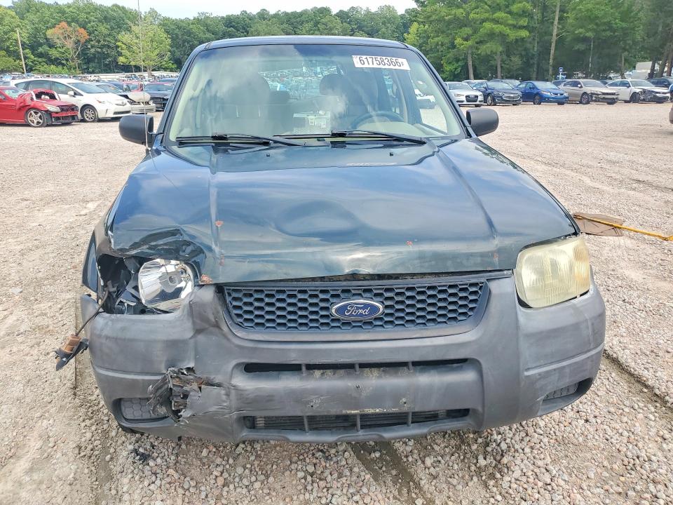 61758366 :رقم المزاد ، 1FMCU92174DA15276 vin ، 2004 Ford Escape مزاد بيع