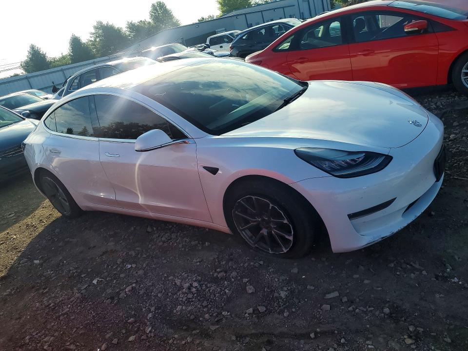 Продаж на аукціоні авто 2019 Tesla Model 3, vin: 5YJ3E1EB6KF199574, номер лоту: 62846586