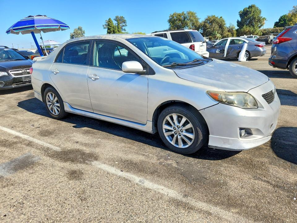 62272676 :رقم المزاد ، 1NXBU4EE8AZ239228 vin ، 2010 Toyota Corolla مزاد بيع
