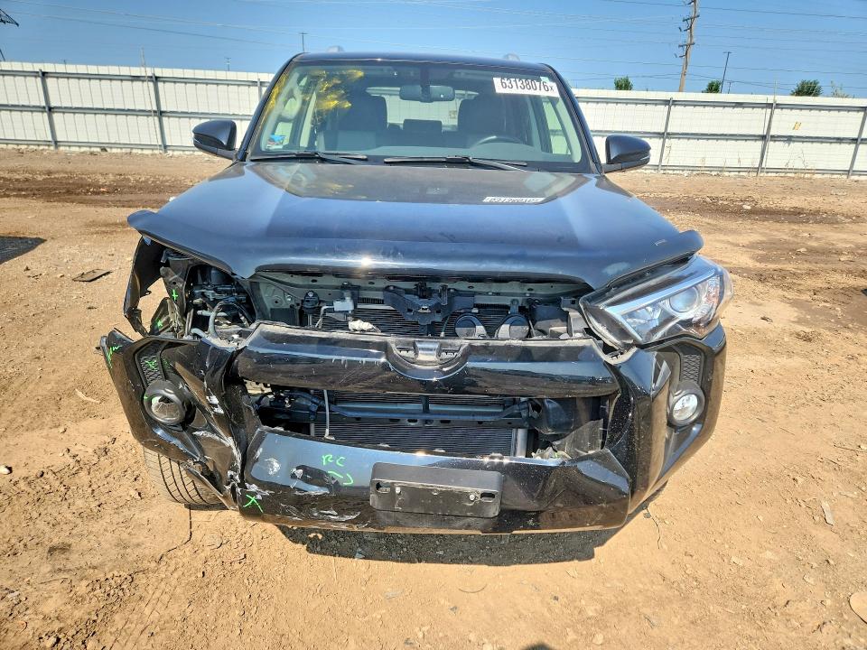 63138076 :رقم المزاد ، JTEBU5JR1H5430024 vin ، 2017 Toyota 4runner مزاد بيع