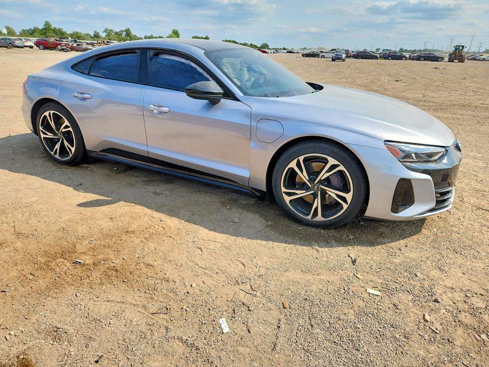 Продажа на аукционе авто 2022 Audi E-tron Gt, vin: WAUCJBFWXN7001539, номер лота: 62405646