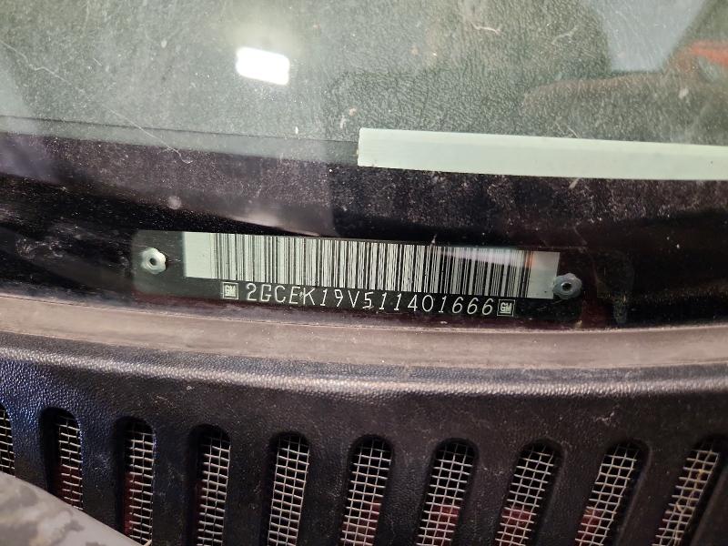 Продажа на аукционе авто 2001 Chevrolet Silverado, vin: 2GCEK19V511401666, номер лота: 61885676