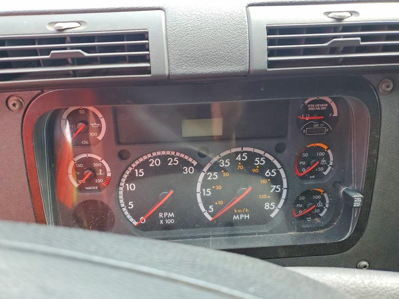 59090966 :رقم المزاد ، 3AKJGLD56FSGG3387 vin ، 2015 Freightliner Cascadia 125 مزاد بيع