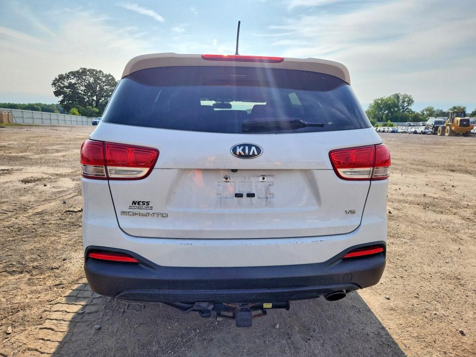 62236246 :رقم المزاد ، 5XYPGDA52HG209676 vin ، 2017 Kia Sorento مزاد بيع