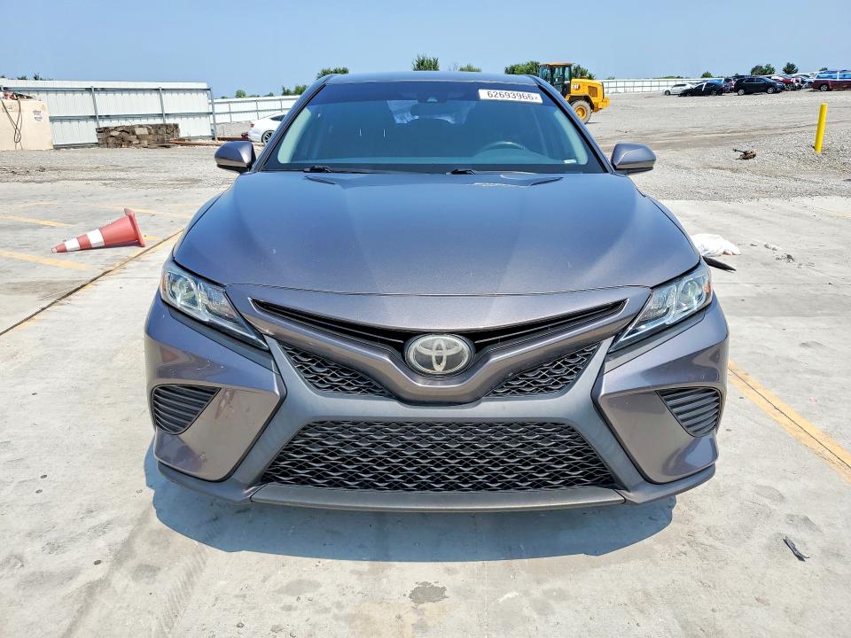 Aukcja sprzedaży 2018 Toyota Camry, vin: 4T1B11HK4JU009176, numer aukcji: 62693966